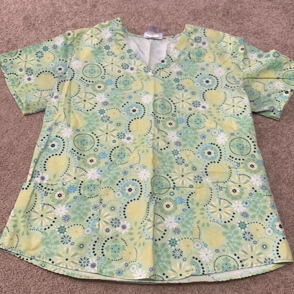 Womens scrub top size medium